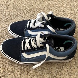 Vans Comfy Cush sneakers.